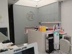 -PE SALON