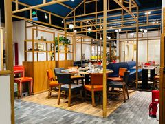 -渝信川菜 · 川味家常菜(财富购物中心店)