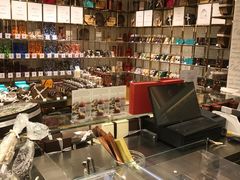 -VENCHI 闻绮(北京国贸商城店)