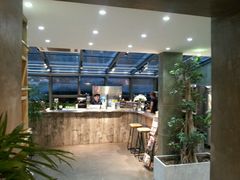 -HIGH FIVE哈福手工汉堡(桂林路店)