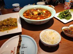 -川人百味·水煮活鱼(赛罕万达店)