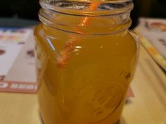 韩国汽水菠萝味-韩香福脊骨汤锅(上杭路店)