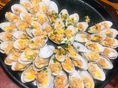 铁板花甲-食爺炭炉鸡煲·烧烤