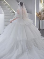 -艾米丽婚纱礼服