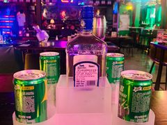 -Famous肥猫墨西哥音乐餐吧(五棵松华熙LIVE店)