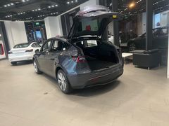 -TESLA 特斯拉(上海太古汇体验店)