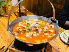 -老滇山寨•云南特色菜•地方菜•民族风情歌舞表演(金碧店)