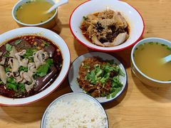 -朱大嘴肥肠血旺(福字街店)