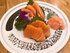 三文鱼腩刺身-桃太郎创作料理(大坪店)