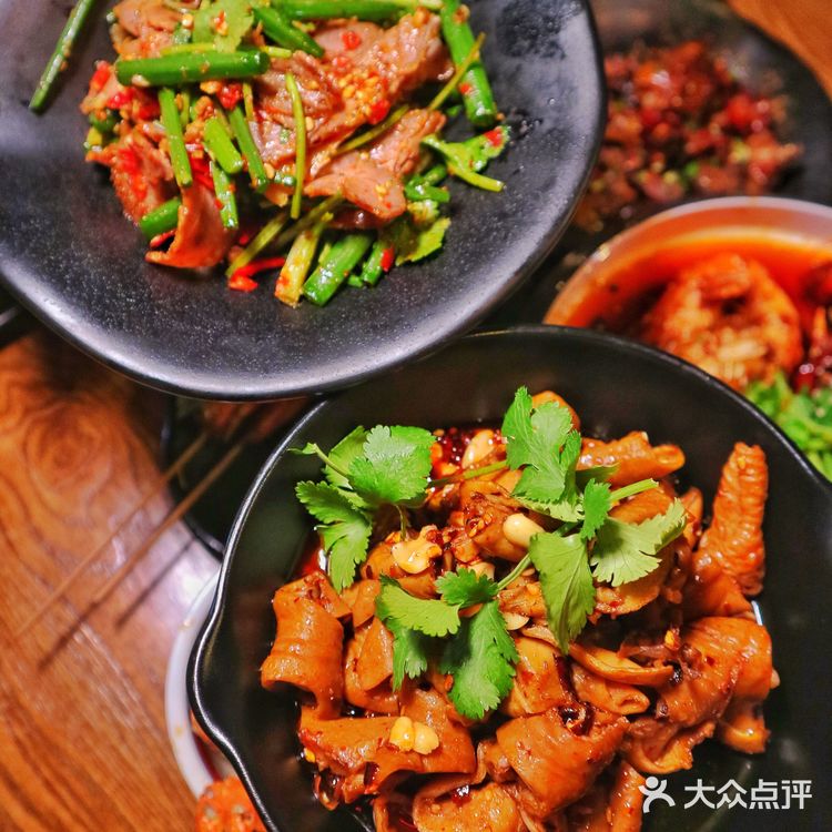 重庆美食｜为了一句slogan来吃酒馆菜