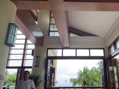 -亚龙湾喜来登·美景台大堂吧