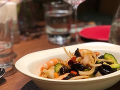 捞汁小海鲜-肆海小川菜酒馆Wine Bistro (青年路店)