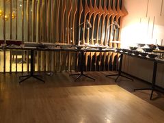 等位区-WOLFGANG PUCK KITCHEN & BAR(迪士尼小镇店)