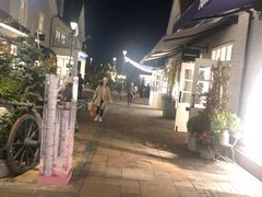 -伦敦比斯特购物村