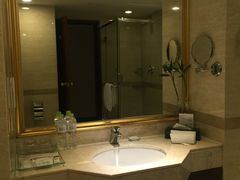 -南京金鹰皇冠假日酒店