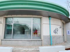 -喜茶(迪士尼小镇·平行宇宙店)