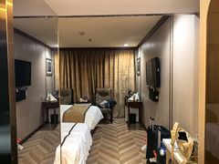 -丝路天山酒店(国际大巴扎店)