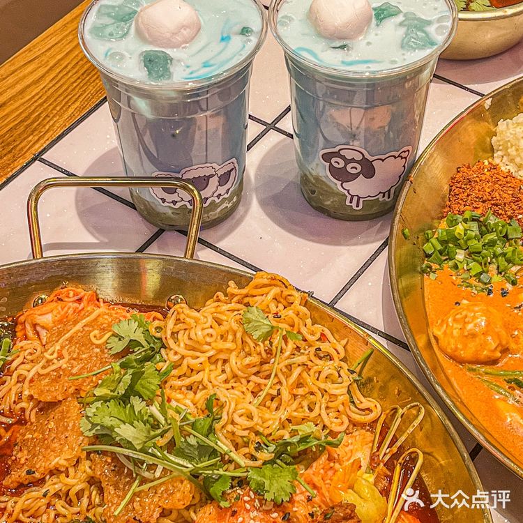 老板说这个是内蒙古的展现！真的很有创意了