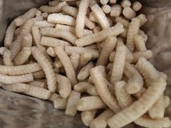 -来伊份(上海市静安区万航渡路889广场店)