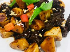 松子牛肉炒年糕-聚丰园.百年传承(五爱广场店)