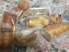 -皇冠幸福里动物奶油生日蛋糕(常青中路店)