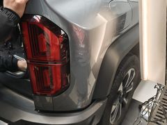 -鲨鱼皮汽车凹陷玻璃修复(静安店)