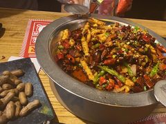干锅肥肠鸡-嘎嘎鸭脑壳(金琴店)