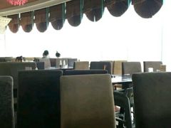 -荣誉国际酒店-云顶旋转餐厅