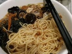 双菇罗汉面-功德林(南京西路店)