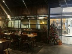 -Carbon莫卡哆·意大利复古集市餐厅(杭州大厦店)