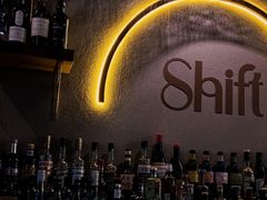 -Shift cocktail bar鸡尾酒吧