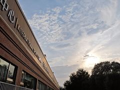 -北京市海淀外国语实验学校