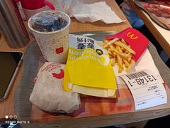 -麦当劳(百荣世贸商城店)