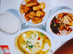 -渝是乎川渝小炒(新世界百货望京店)