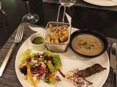 -WOLFGANG PUCK KITCHEN & BAR(迪士尼小镇店)
