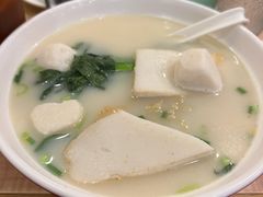 手工鱼蛋鱼片汤粉-新世界餐厅(万达店)