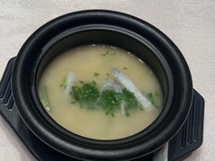 -绿岛国际酒店·海鲜酒楼(八七路店)