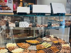 -Laderach 莱德拉(上海环贸iapm店)