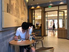 用餐区-星巴克臻选(北京世贸天阶店)