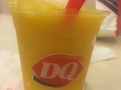 -DQ·蛋糕·冰淇淋(浦江欢乐颂店)