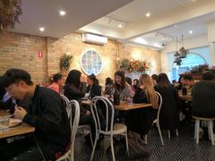 -FLOVIE FLORIST CAFE