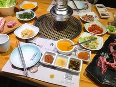 极品牛肋条-唯成•韩国炭火烤肉 유성고기