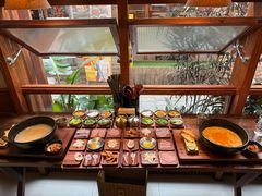 -银米·云南传统过桥米线(双廊黑金冠店)