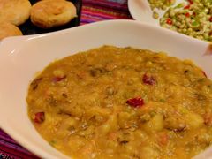 -香巴拉云南餐厅(华莱坞店)