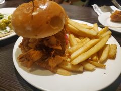 -瑞食酒馆 La Taverne Suisse