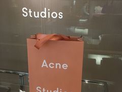 -Acne Studios(芮欧百货店)