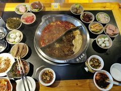 十二道锋味-袍哥码头老火锅(横岗分店)