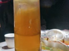 -伴山牛贵州黄牛肉火锅·苗疆非遗艺术餐厅(上海首店)