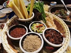 煎饼卷大葱-老街烧烤·四方路小烤肉(书院路店)