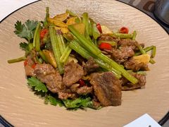 小炒黄牛肉-佬太公海鸭·海鲜大排档(上海总店)